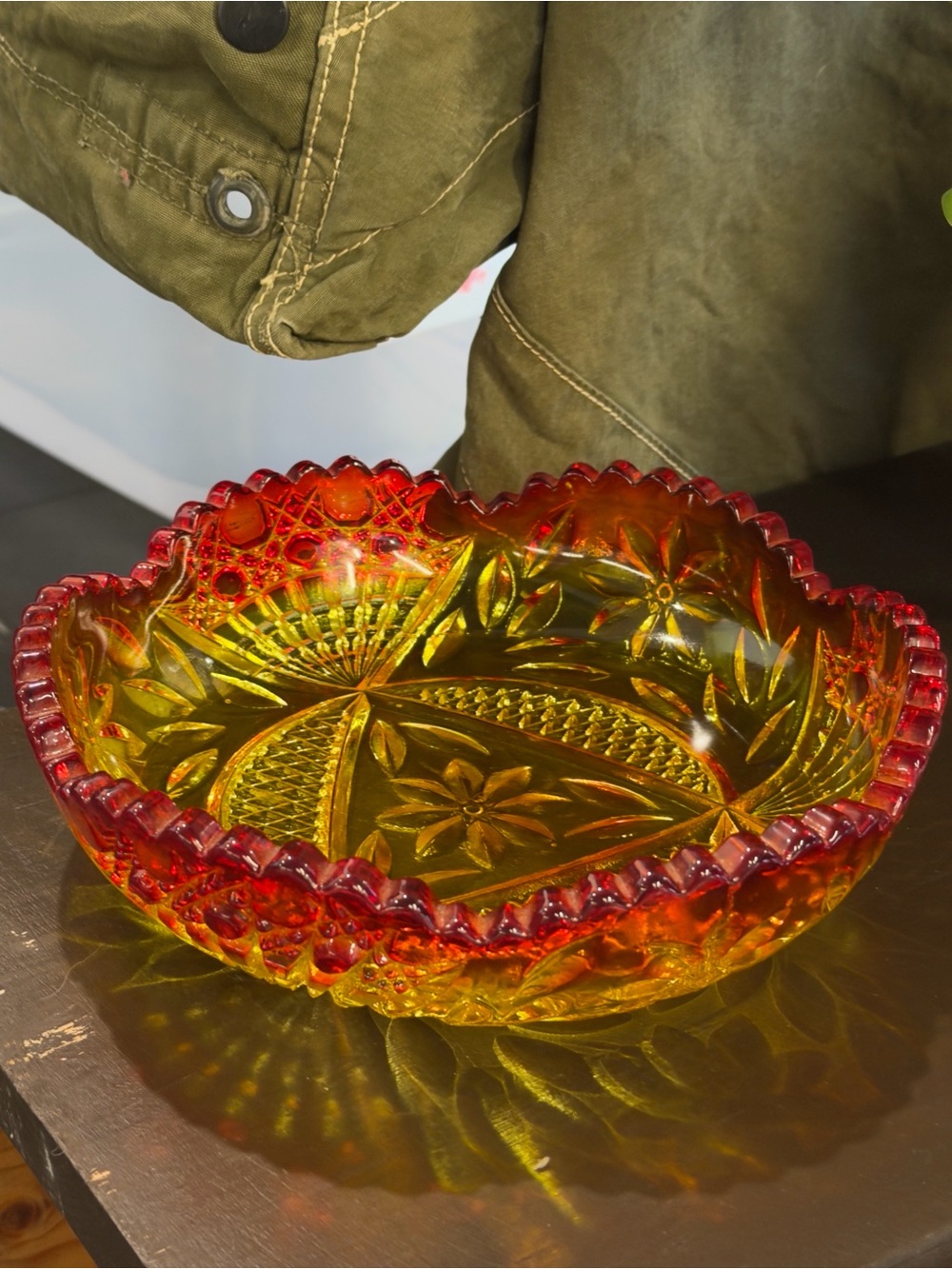 Vintage LE Smith Quintec Amberina Ombré Glass Bowl